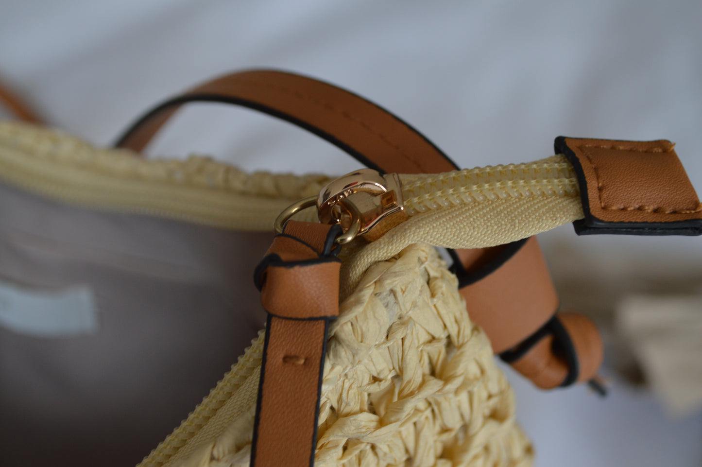 Straw cross bag - light beige