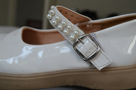 Pearl Detail Pumps